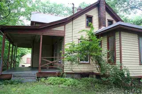 682684 River Rd, Glenmont, NY 12077 photo 2