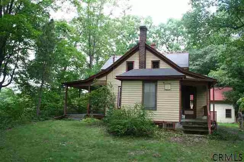 682684 River Rd, Glenmont, NY 12077 photo 3