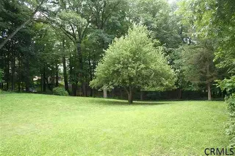 682684 River Rd, Glenmont, NY 12077 photo 24