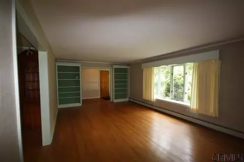 4 Oldox Rd, Delmar, NY 12054 photo 9