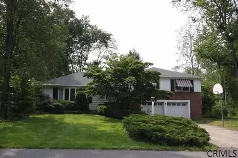4 Oldox Rd, Delmar, NY 12054 photo 1