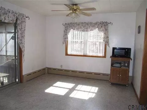 162 Beach Rd, Clifton Park, NY 12065 photo 10