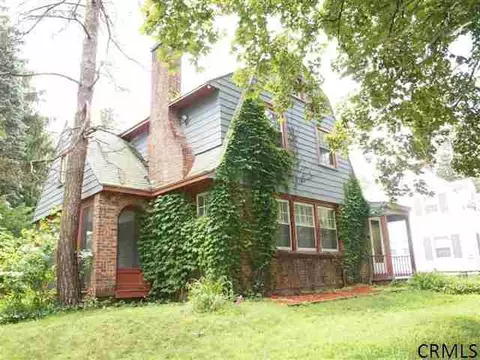 2 Furman Pl, Delmar, NY 12054 photo 2