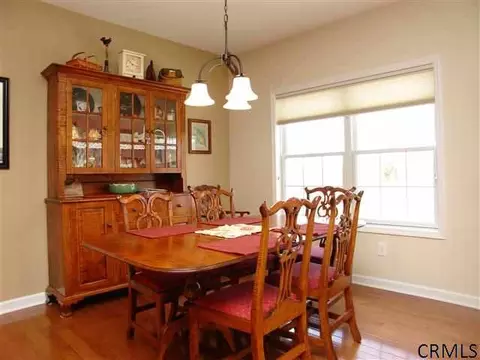 55 Covington Dr, Mechanicville, NY 12118 photo 3