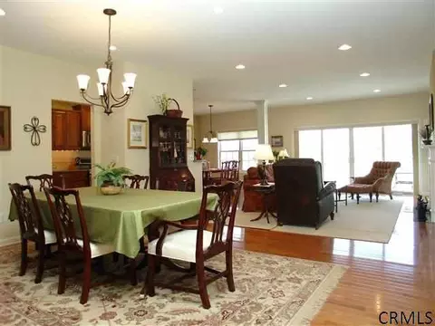 55 Covington Dr, Mechanicville, NY 12118 photo 5