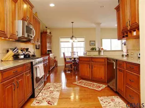 55 Covington Dr, Mechanicville, NY 12118 photo 2