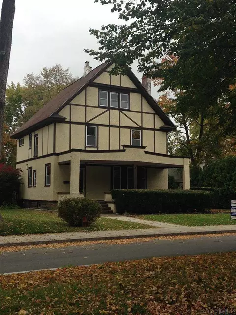 873 Wright Ave, Schenectady, NY 12309 photo 1