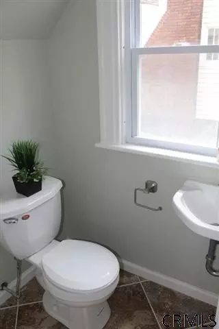 873 Wright Ave, Schenectady, NY 12309 photo 12