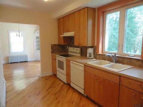 29 Brookman Ave, Delmar, NY 12054 photo 7