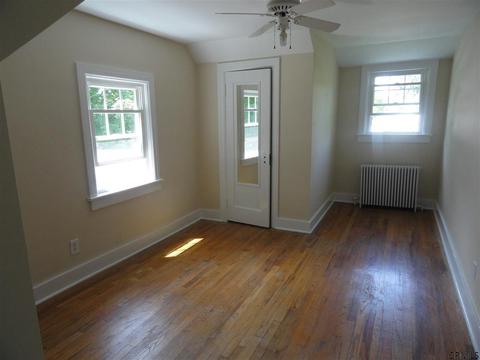 29 Brookman Ave, Delmar, NY 12054 photo 10