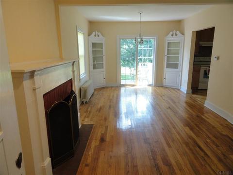 29 Brookman Ave, Delmar, NY 12054 photo 4