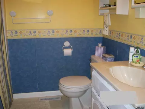 148 Lathrop Rd, Gloversville, NY 12078 photo 9
