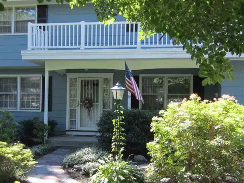 10 Gladwish Rd, Delmar, NY 12054 photo 2
