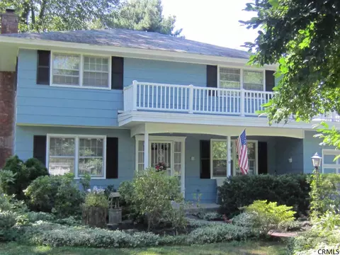 10 Gladwish Rd, Delmar, NY 12054 photo 1