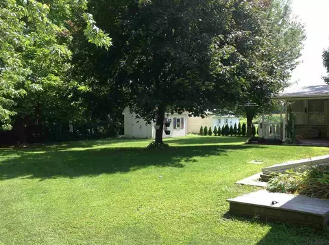 35 Harris Rd, Waterford, NY 12188 photo 2