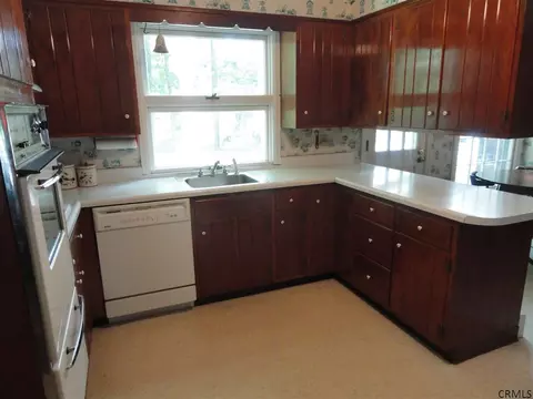 50 Sunset Dr, Delmar, NY 12054 photo 7