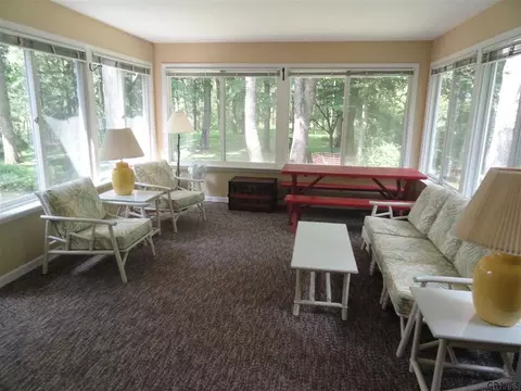 50 Sunset Dr, Delmar, NY 12054 photo 9