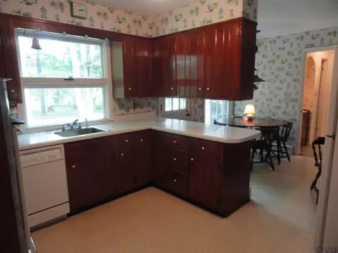 50 Sunset Dr, Delmar, NY 12054 photo 8