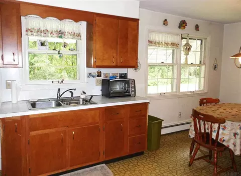223 Blessing Rd, Slingerlands, NY 12159 photo 4