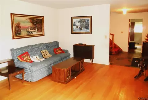 223 Blessing Rd, Slingerlands, NY 12159 photo 2