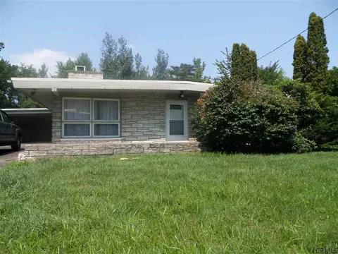 33 Hackett St, Selkirk, NY 12158 photo 1