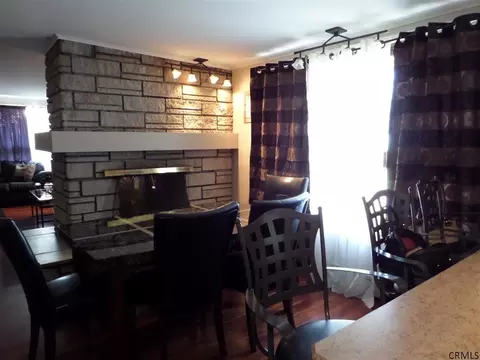 33 Hackett St, Selkirk, NY 12158 photo 6