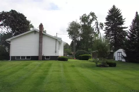 28 Marriott Ave, Schenectady, NY 12304 photo 3