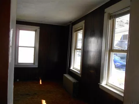 438 Third St, Schenectady, NY 12306 photo 3