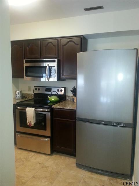 204 Grenadier Ct, Clifton Park, NY 12065 photo 3