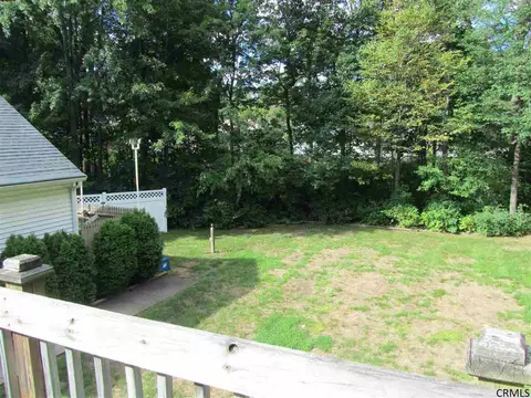 7 Taylor St, Schenectady, NY 12304 photo 11