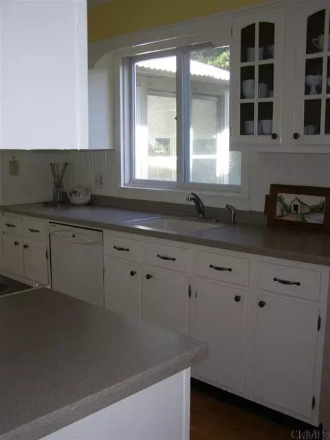 17 Brookman Ave, Delmar, NY 12054 photo 11