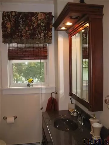 110 Elsmere Ave, Delmar, NY 12054 photo 16