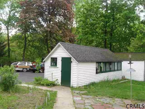 110 Elsmere Ave, Delmar, NY 12054 photo 4