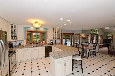 65 Mohawk Trl, Slingerlands, NY 12159 photo 10