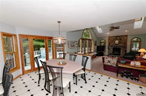 65 Mohawk Trl, Slingerlands, NY 12159 photo 14