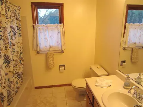 58 Middlesex Dr, Slingerlands, NY 12159 photo 14