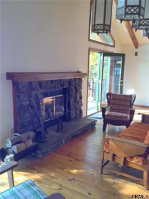108 Hemlock Dr, Gloversville, NY 12078 photo 4