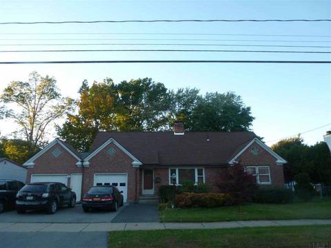 1133 Mcclellan St, Schenectady, NY 12309 photo 2