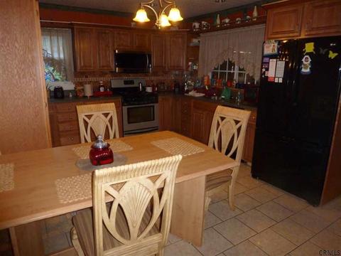 1133 Mcclellan St, Schenectady, NY 12309 photo 13