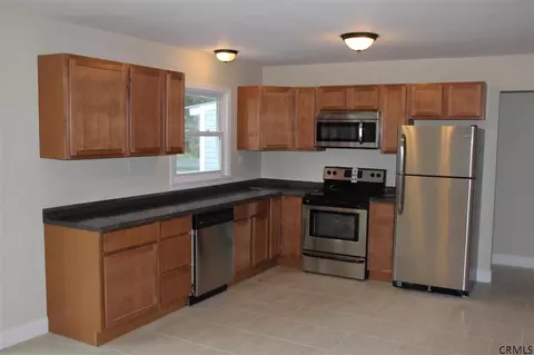 146 Maple Ave, Middleburgh, NY 12122 photo 4