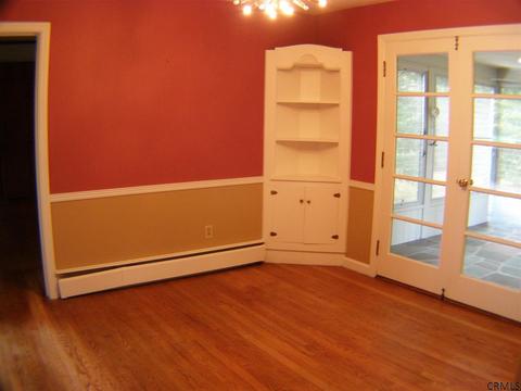 6 Clarkson Rd, Delmar, NY 12054 photo 4