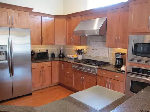 22 Sheldon Dr, Mechanicville, NY 12118 photo 5