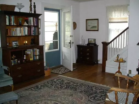 192 Elm St, Cobleskill, NY 12043 photo 3
