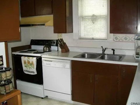 192 Elm St, Cobleskill, NY 12043 photo 14