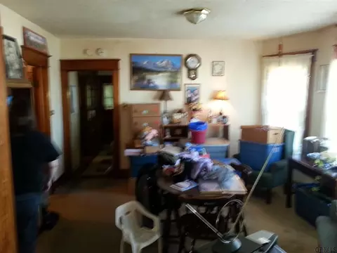 902 Cutler St, Schenectady, NY 12303 photo 3