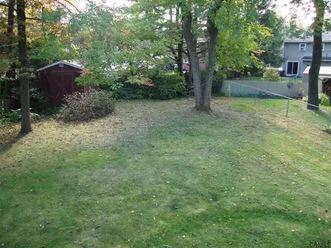 121 E Poplar Dr, Delmar, NY 12054 photo 22