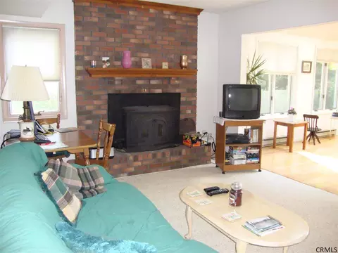 121 E Poplar Dr, Delmar, NY 12054 photo 18