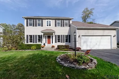 26 Timber Ln, Glenmont, NY 12077 photo 2