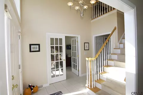 70 Fields End Dr, Glenmont, NY 12077 photo 12