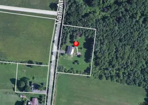445 Van Antwerp Rd, Johnstown, NY 12095 photo 2
